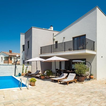 Villa Leonardo Vrznaveri Dış mekan fotoğraf