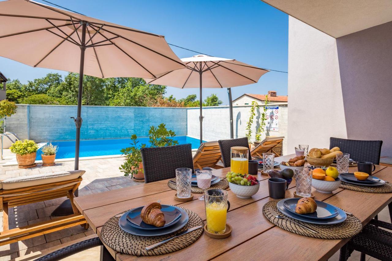 Villa Leonardo Vrznaveri Dış mekan fotoğraf